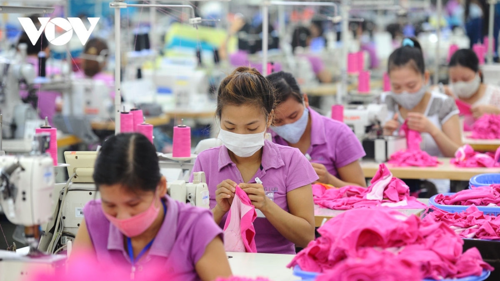 Thưởng Tết là cách để giữ chân người lao động