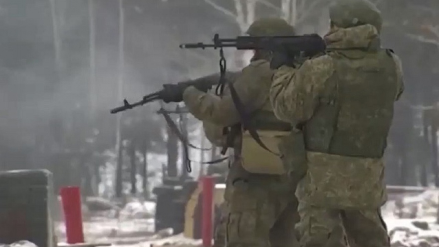Quân đội Nga và Belarus diễn tập tác chiến đô thị, di chuyển trong rừng