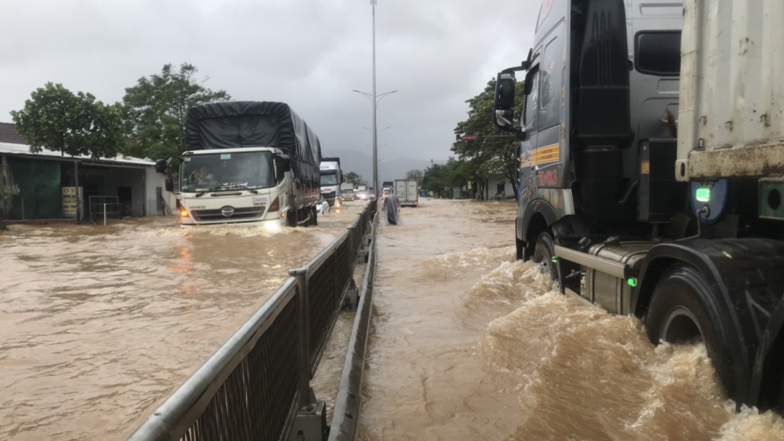 Mưa lũ bất thường, một người mất tích ở Huế