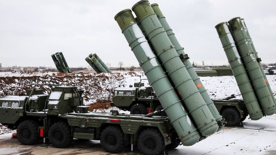 Belarus tuyên bố đã triển khai hệ thống S-400 và Iskander