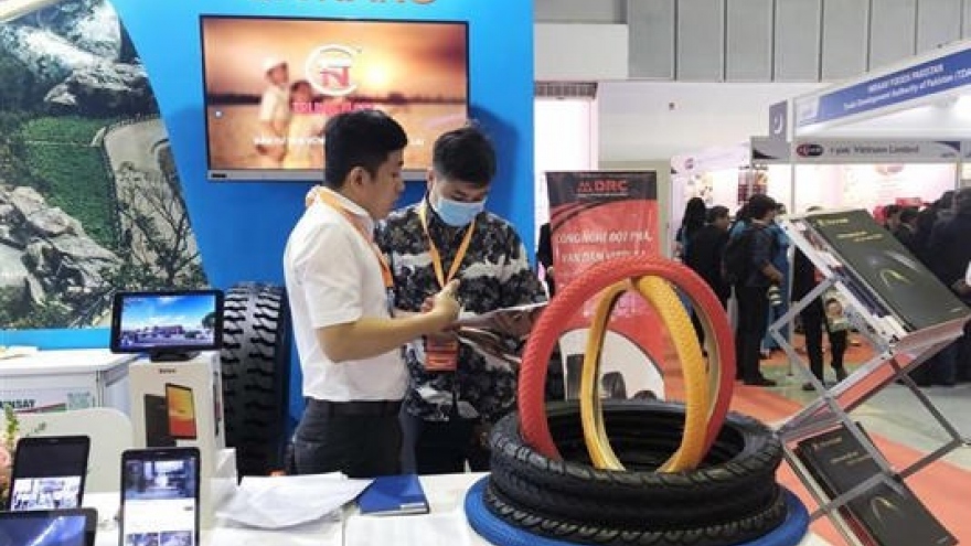 Trade fairs of supporting industry, hardware products open in HCM City