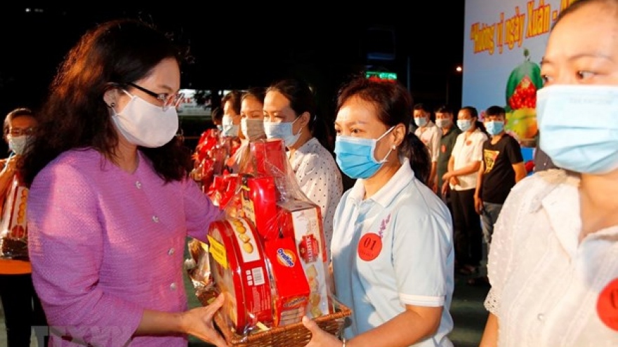 Cà Mau chi hơn 40 tỷ đồng chăm lo Tết cho người nghèo, người có công