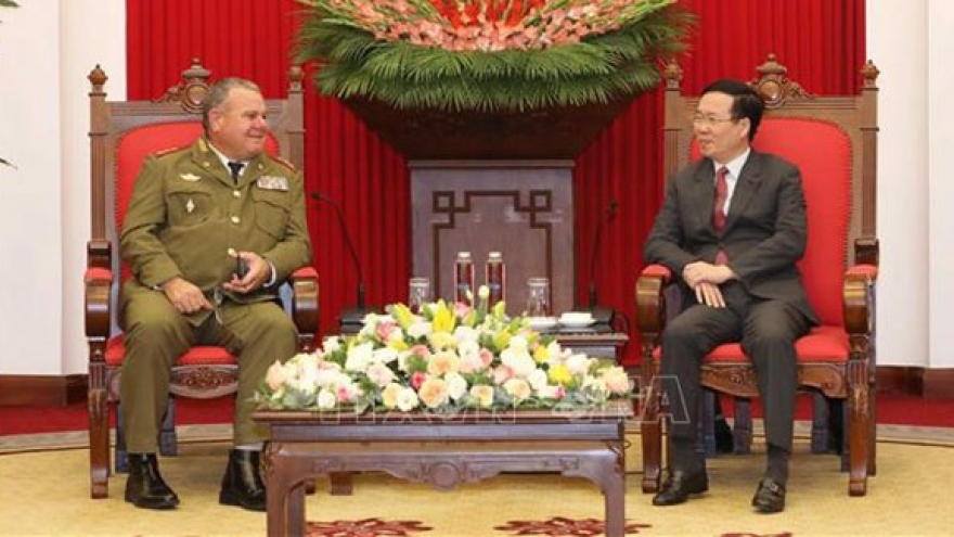 Party official: Vietnam attaches importance to ties with Cuba