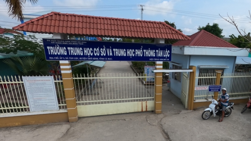 Nhà trường thu sai quy định đã trả lại phụ huynh hơn 100 triệu đồng