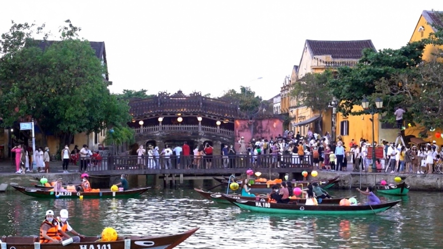 Hoi An offers free entrance tickets to Old Quarter on December 4