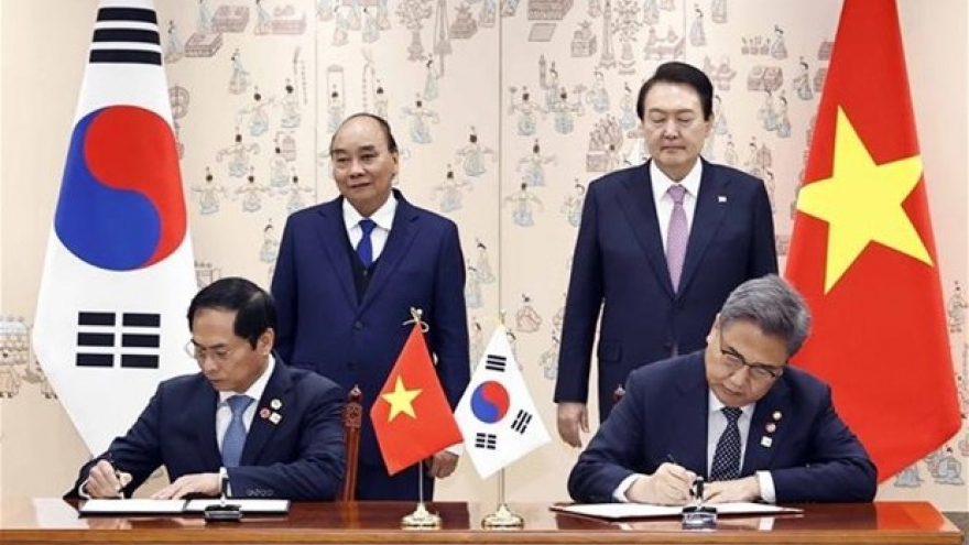 Vietnam - RoK relations to flourish even more across all fields: minister