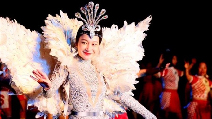 Ha Long Winter Carnival 2022 attracts thousands of visitors