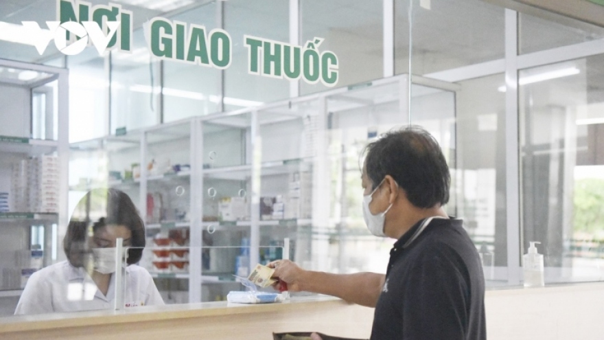 Tình trạng thiếu thuốc, thiếu vật tư y tế cục bộ chưa được giải quyết dứt điểm