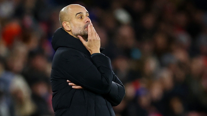 Man City bị loại ở Cúp Liên Đoàn, HLV Guardiola sợ thua MU