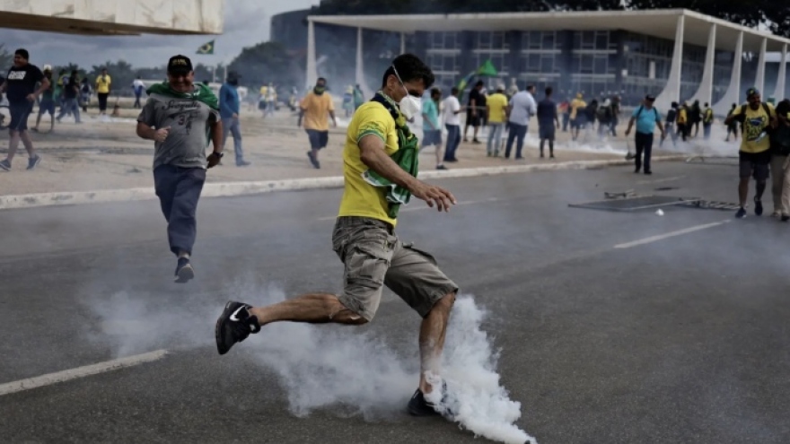 Brazil phong tỏa khu vực xảy ra bạo loạn để khôi phục an ninh trật tự