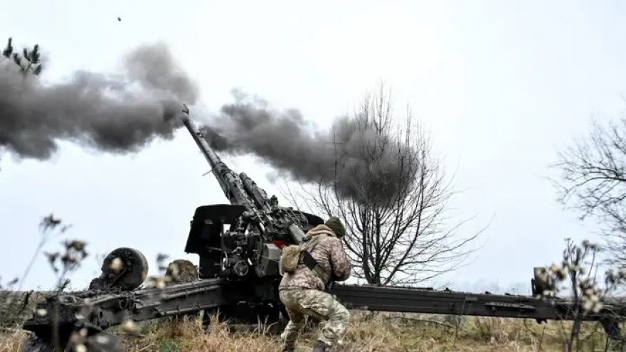 Nga: Ukraine tiến hành hàng trăm cuộc pháo kích suốt thời gian ngừng bắn