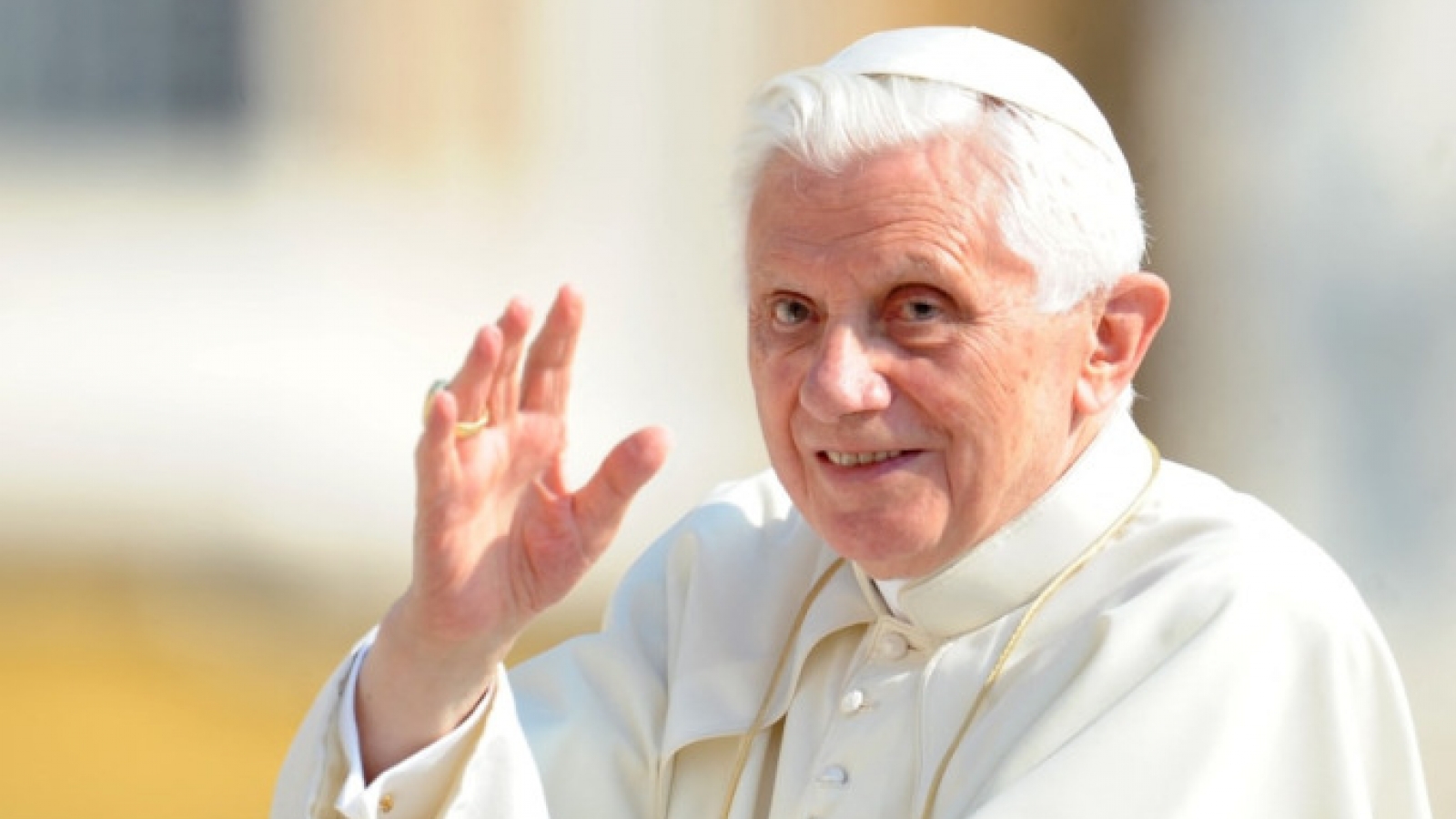 Hàng vạn người đến viếng cựu Giáo hoàng Benedict XVI ở Vatican