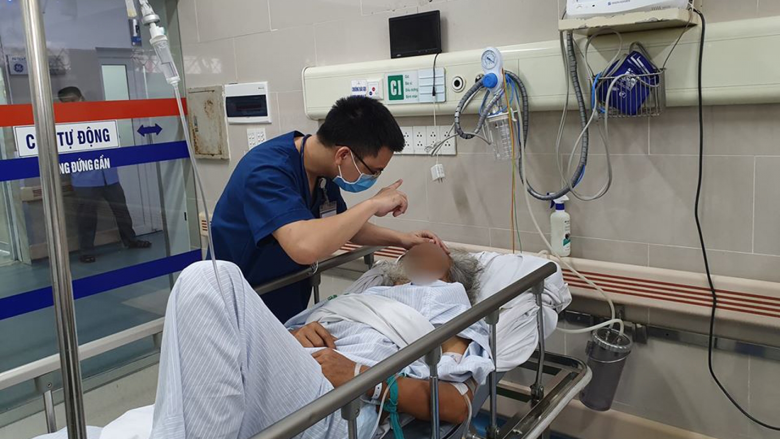 Trời rét gia tăng bệnh nhân đột quỵ
