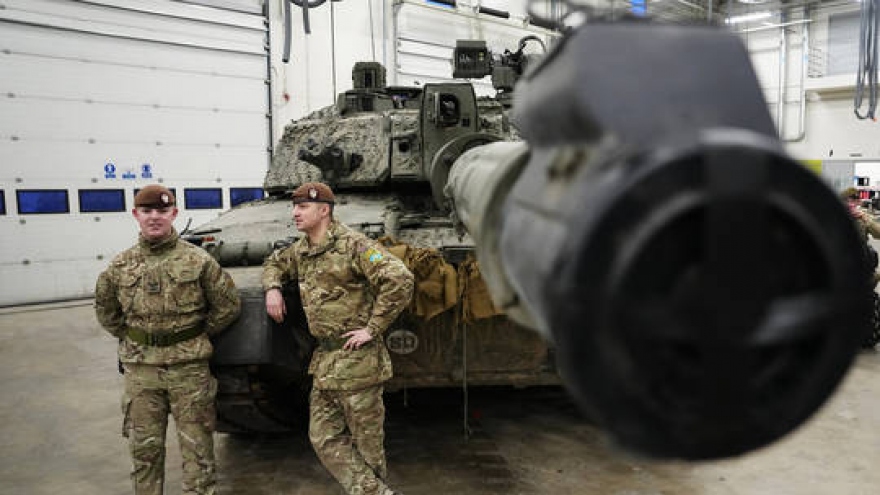 Anh tiết lộ thời điểm giao xe tăng Challenger cho Ukraine