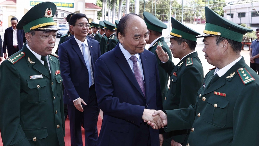 Chủ tịch nước kiểm tra công tác sẵn sàng chiến đấu của Bộ đội Biên phòng Đắk Lắk