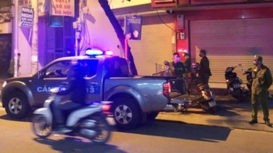 Truy bắt nghi phạm đâm chết cô gái trên phố ở Hà Nội