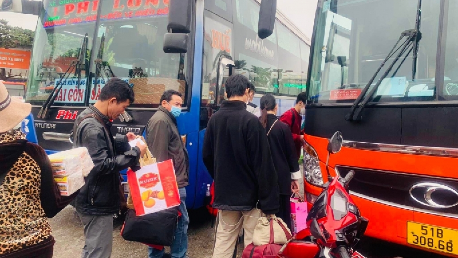 Thừa Thiên Huế đảm bảo tàu xe phục vụ đi lại dịp Tết