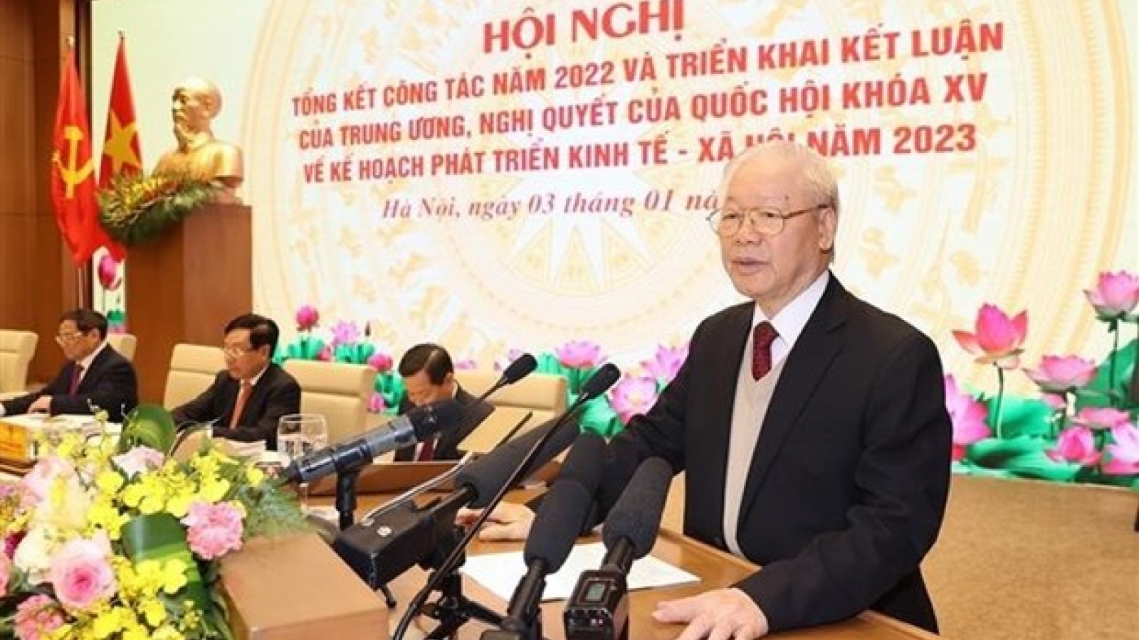 Party chief urges utilising opportunities for socio-economic development