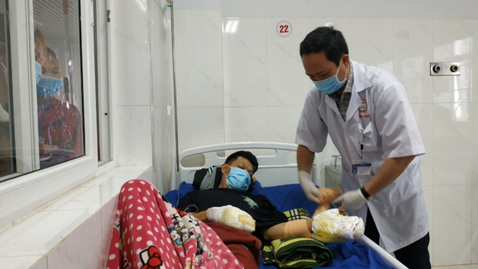 Đắk Lắk cấp cứu 15 ca tai nạn do pháo nổ dịp Tết Nguyên đán