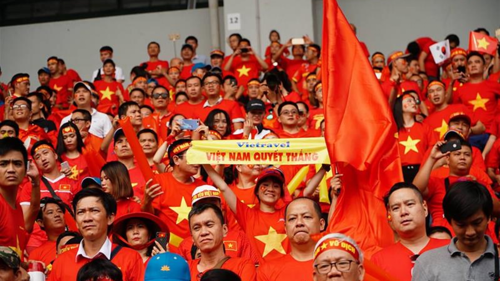 "Nóng" tour Thái Lan xem chung kết AFF Cup 2022