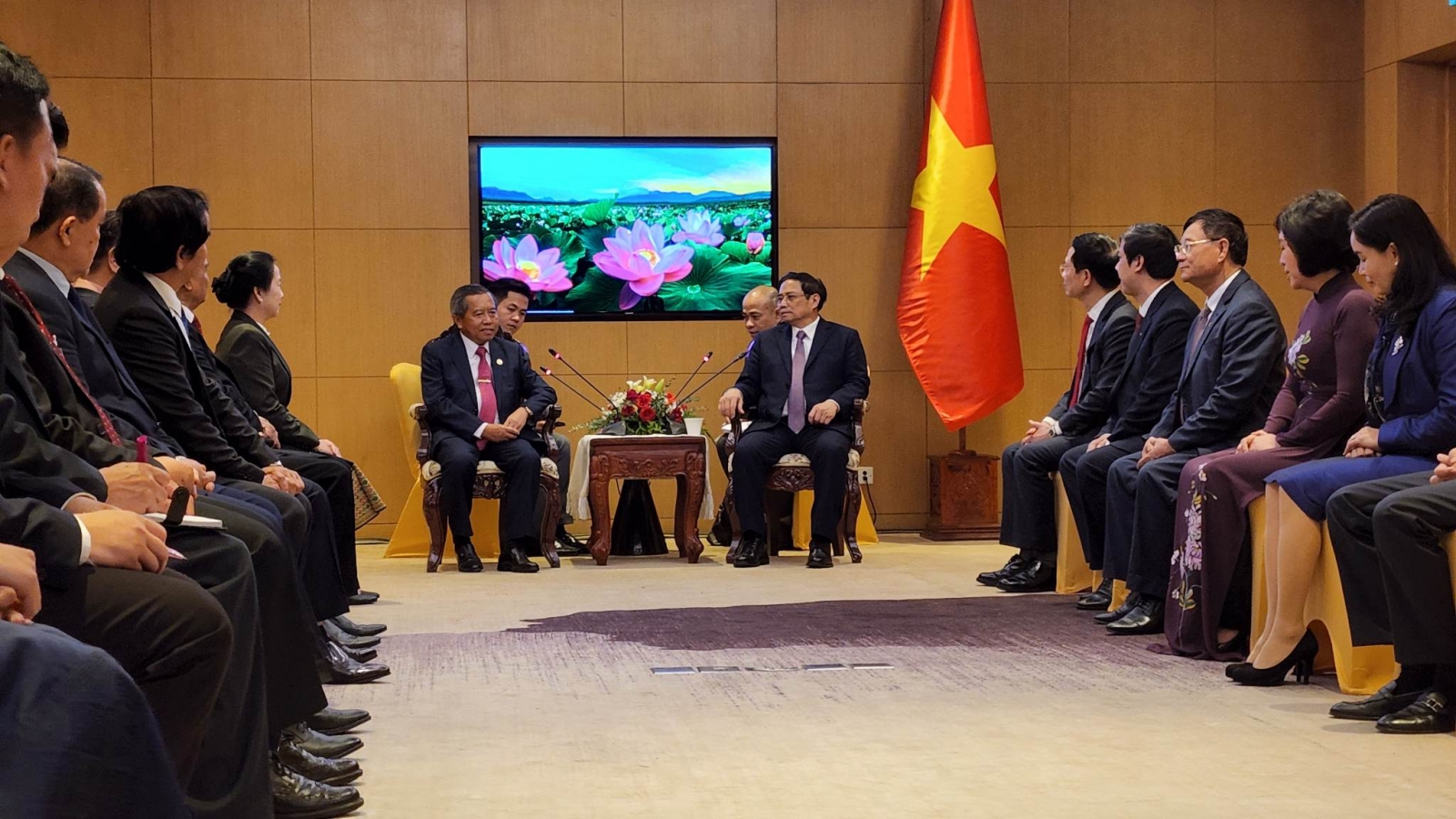 Thủ tướng Phạm Minh Chính tiếp Chủ tịch Hội Hữu nghị Lào-Việt Nam 