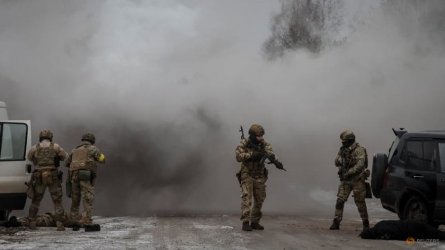 Ukraine tập trận sát sườn Belarus