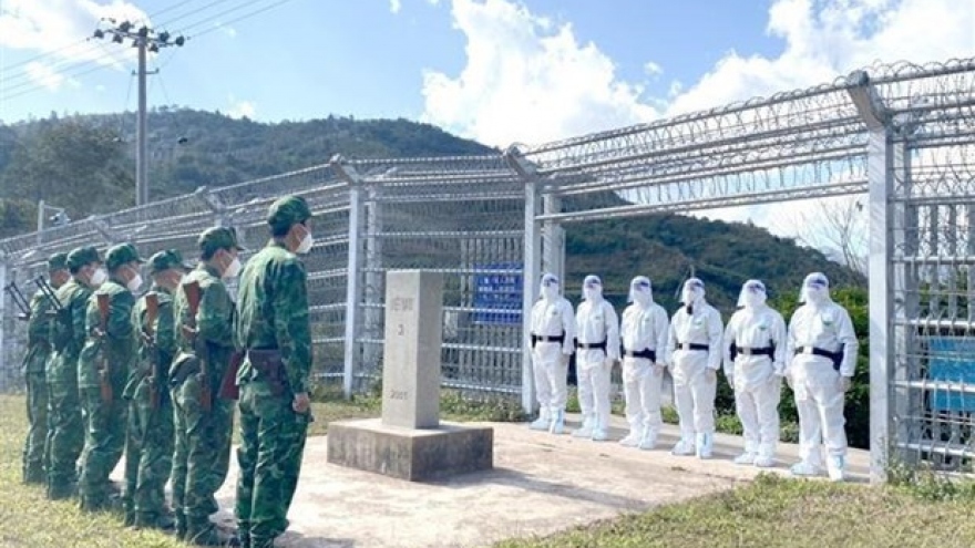 Vietnamese, Chinese provinces hold joint border patrol