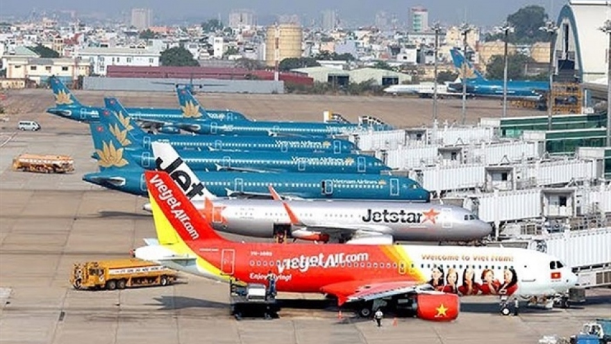 Authorities to inspect transport business licences of domestic airlines