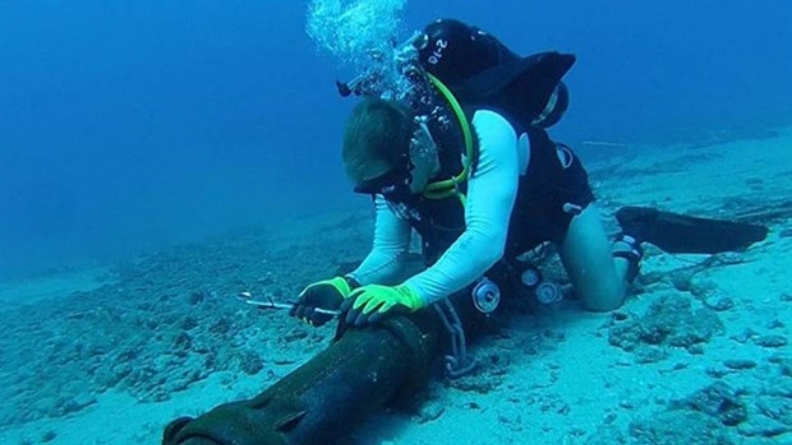 Internet slows as four out of five submarine cables suffer disruptions 