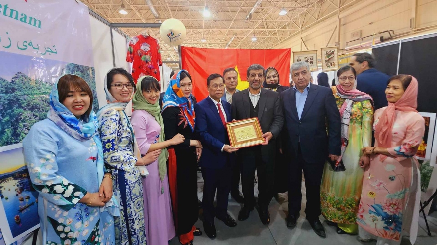 Vietnam attends Tehran International Tourism Exhibition