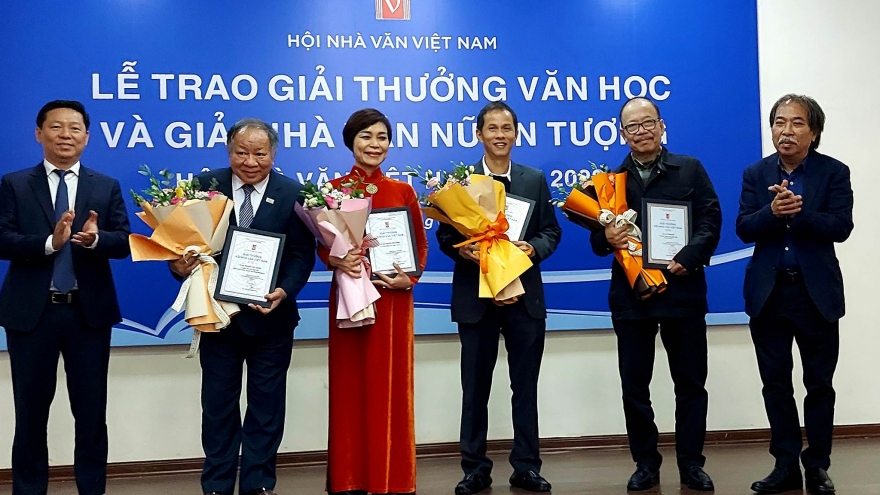 Giải thưởng Hội Nhà văn Việt Nam 2022 bỏ trống hạng mục lý luận phê bình