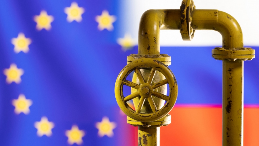 Hội đồng châu Âu phê chuẩn giá trần với các sản phẩm dầu mỏ của Nga