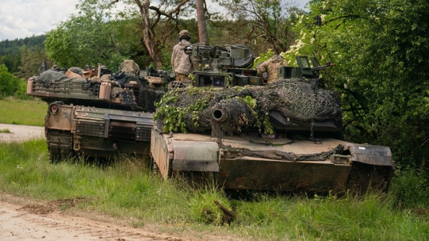 Vì sao xe tăng Abrams Mỹ hỗ trợ Ukraine có thể trở thành “con mồi” cho Nga?
