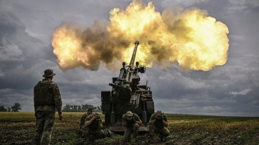 "Soi" uy lực một số loại pháo của Nga và NATO