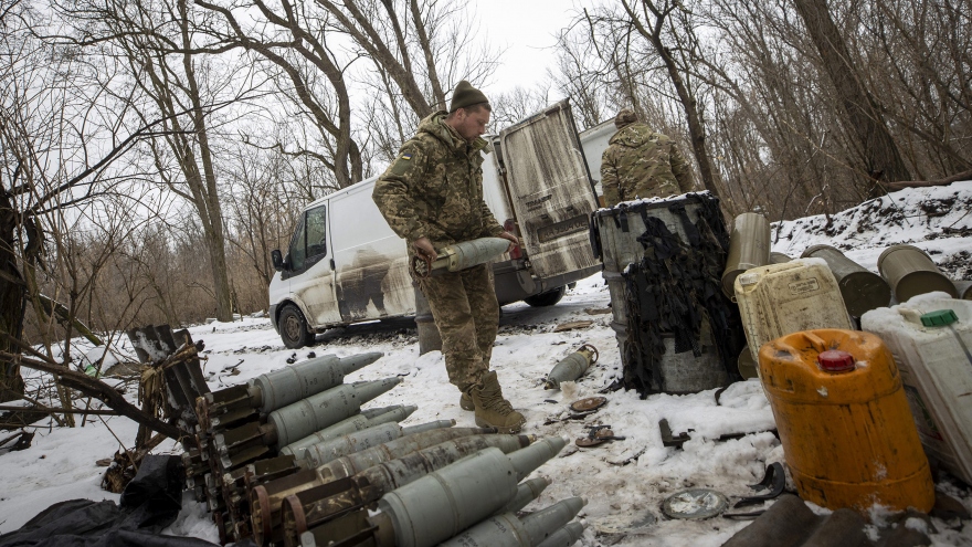 Nhà ngoại giao châu Âu cảnh báo Ukraine thiếu hụt đạn dược nghiêm trọng