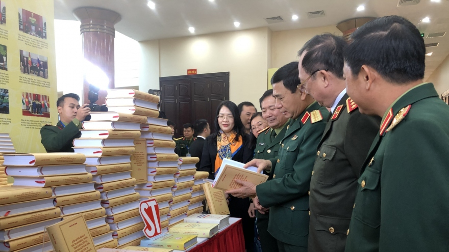 Bộ Quốc phòng tổ chức tọa đàm về cuốn sách phòng, chống tham nhũng của Tổng Bí thư 