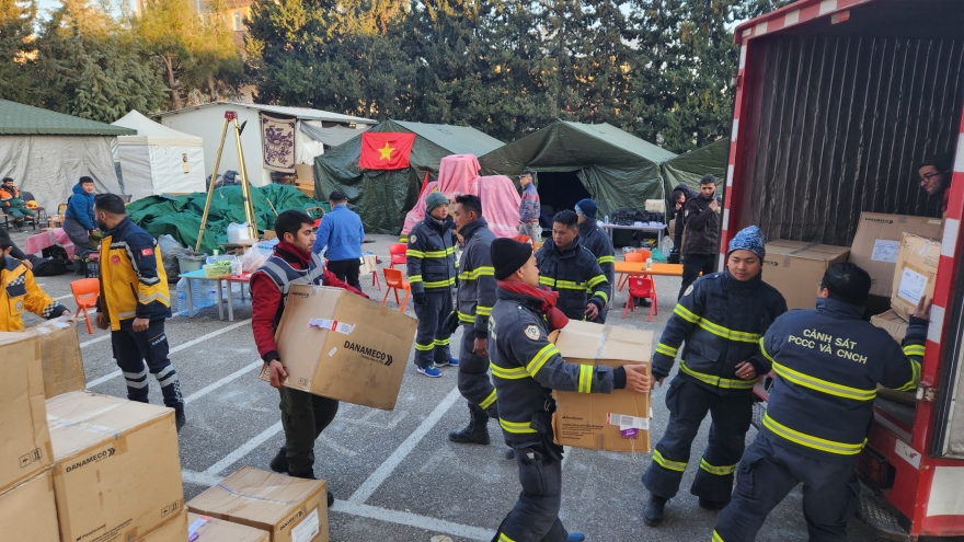 Bộ Công an Việt Nam hỗ trợ 2 tấn đồ y tế cho Thổ Nhĩ Kỳ