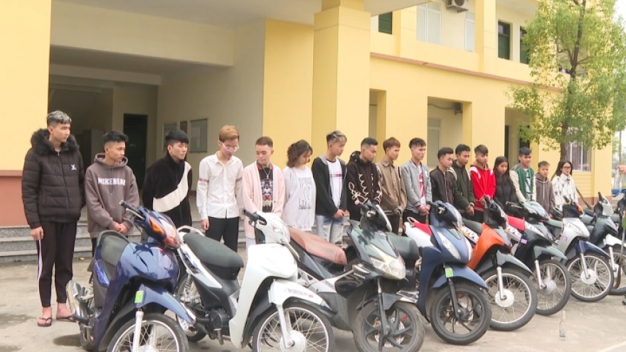Khởi tố nhóm thanh niên chặn đánh người đi xe máy biển số Vĩnh Phúc