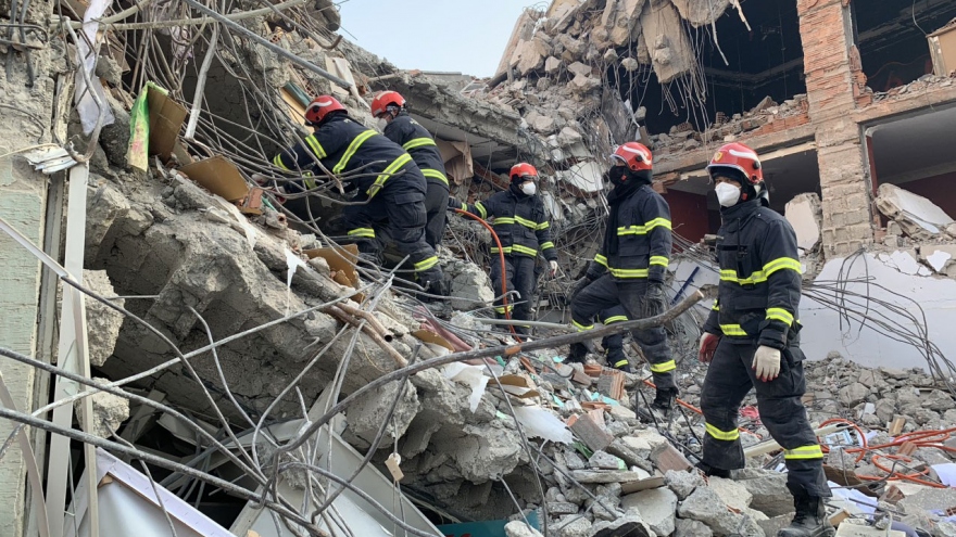 Hình ảnh lực lượng cứu hộ Việt Nam tìm kiếm nạn nhân động đất ở Thổ Nhĩ Kỳ