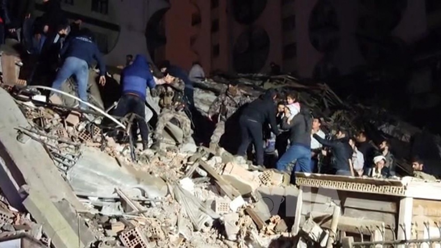 Hiện trường kinh hoàng sau trận động đất mạnh 7,9 độ tại Thổ Nhĩ Kỳ