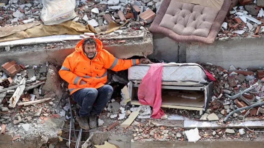 Những câu chuyện thắp sáng hy vọng sau động đất thảm khốc ở Thổ Nhĩ Kỳ và Syria