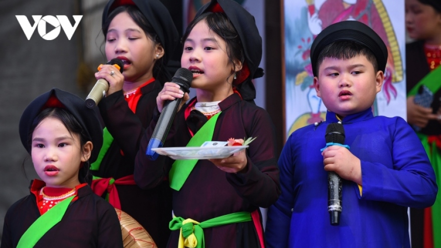 Thousands attend Lim festival in Bac Ninh