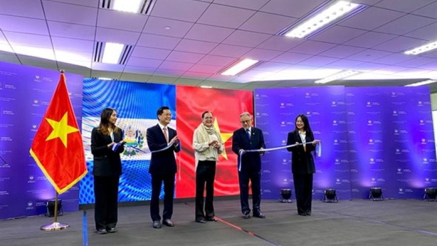 El Salvadoran embassy officially opens in Vietnam, first in SE Asia