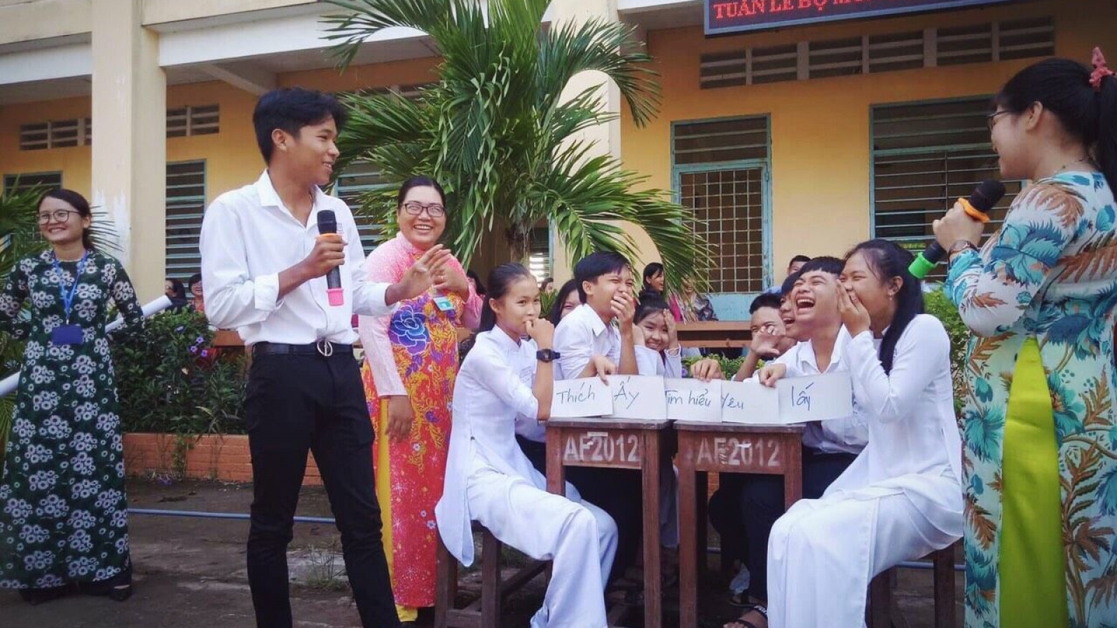 Giáo dục giới tính, tình dục: Không nên loanh quanh, né tránh