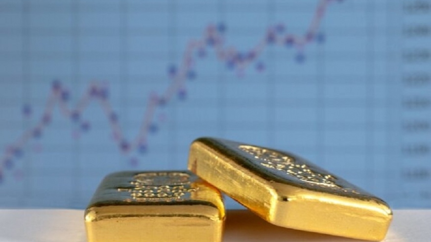 Giá vàng SJC tiếp tục tăng, ngược chiều với vàng thế giới