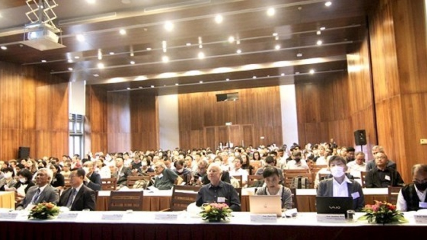 International chemistry conference attracts over 350 scientists