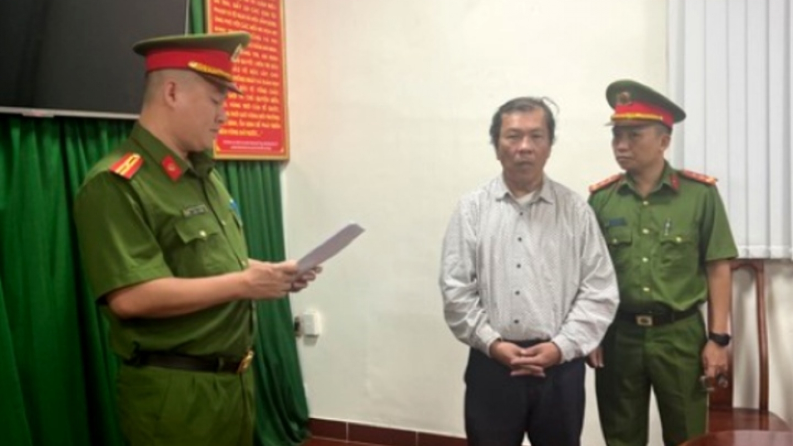 Khởi tố, bắt tạm giam luật sư Trần Văn Sỹ