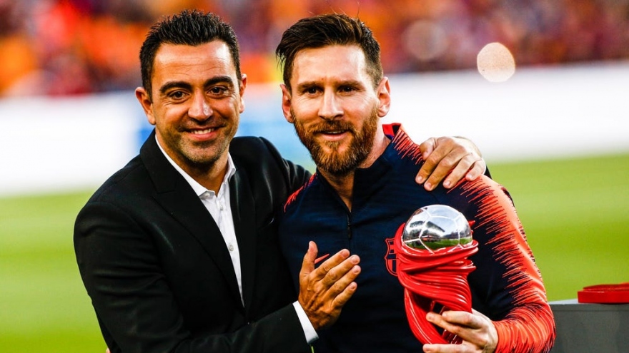 HLV Xavi liên hệ đưa Messi trở lại Barca