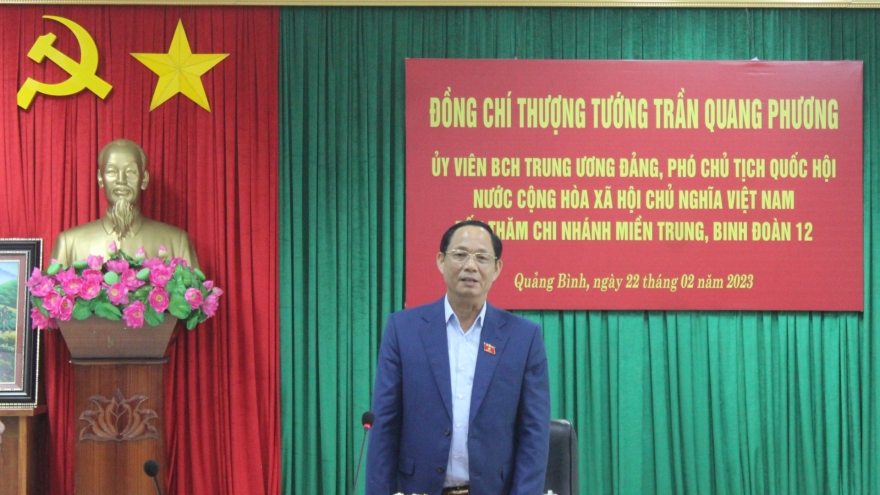 Phó Chủ tịch Quốc hội Trần Quang Phương làm việc với Binh đoàn 12