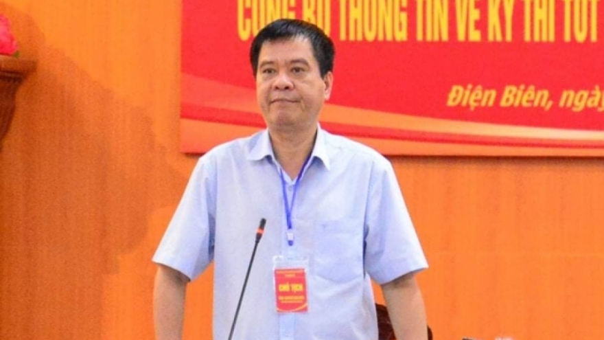 Cựu Giám đốc Sở GD-ĐT Điện Biên Nguyễn Văn Kiên chuẩn bị hầu tòa